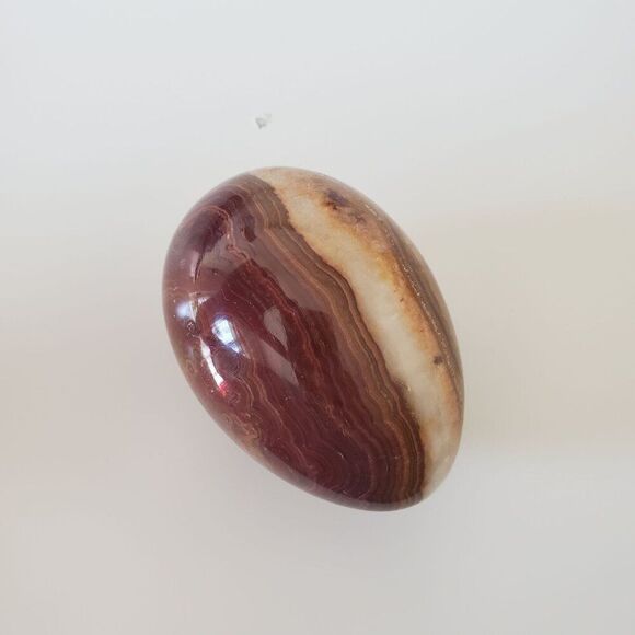 Pakistan Onyx Egg Stone with Vase - 4" Tall - Picture 7 of 12